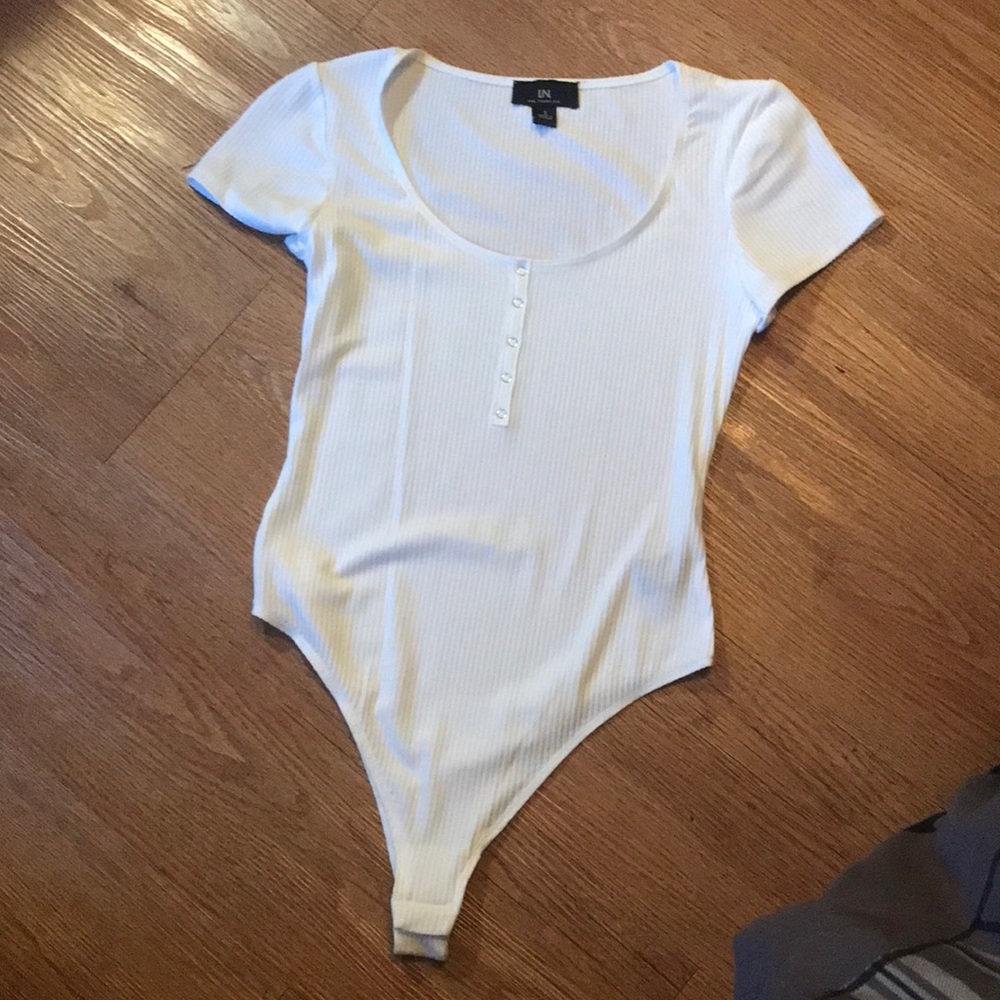White low neck bodysuit